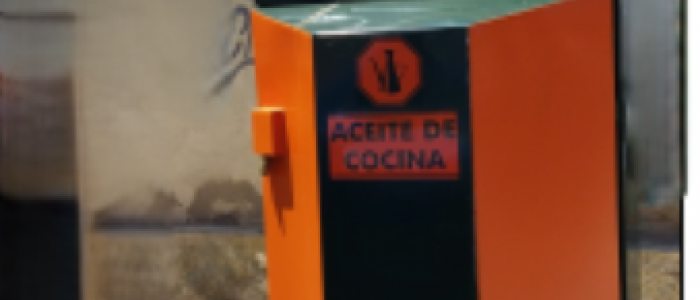 contenedor aceite en la calle