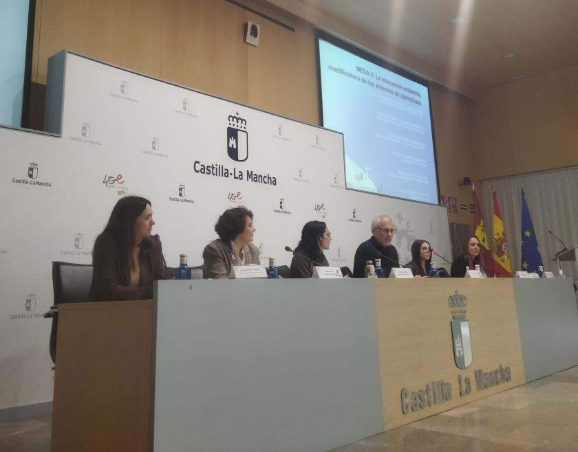 mesa de debate